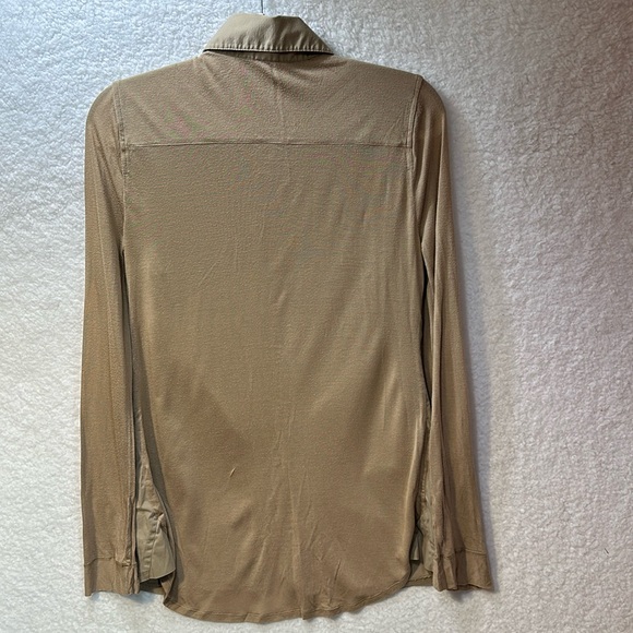 BCBGMAXAZRIA Women’s Tan Button Down Shirt Size Small - Picture 2 of 6